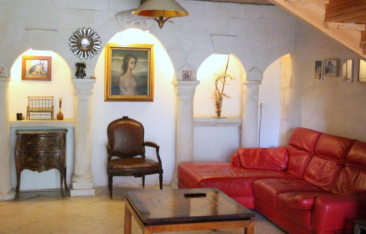 Hotel Mas Du Petit Claux Barbentane Esterno foto