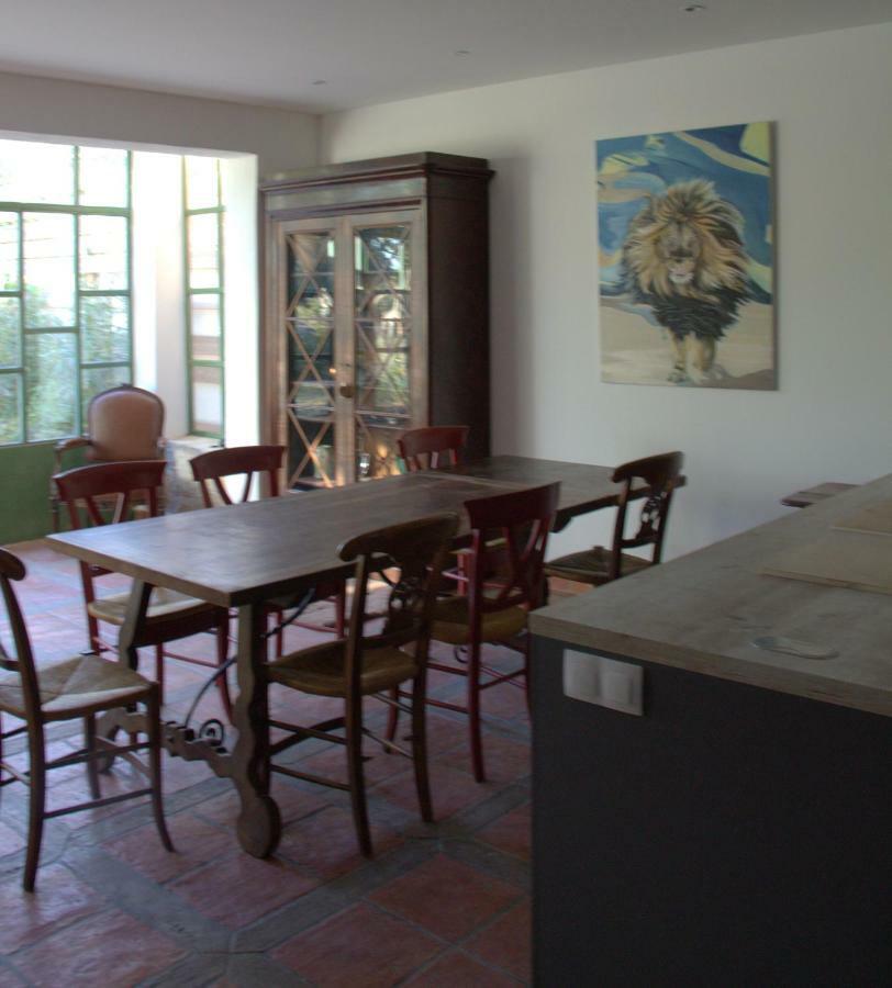 Hotel Mas Du Petit Claux Barbentane Esterno foto